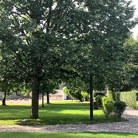 Le Domaine Des Volets Bleus 3*