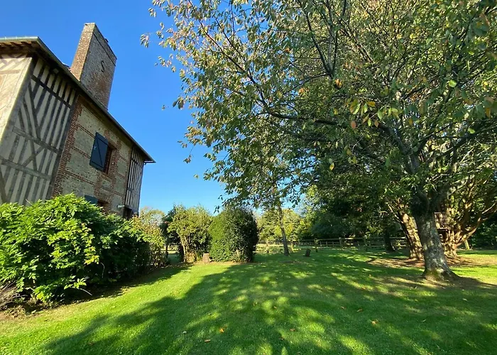 Le Domaine Des Volets Bleus 4* Бёзвиль